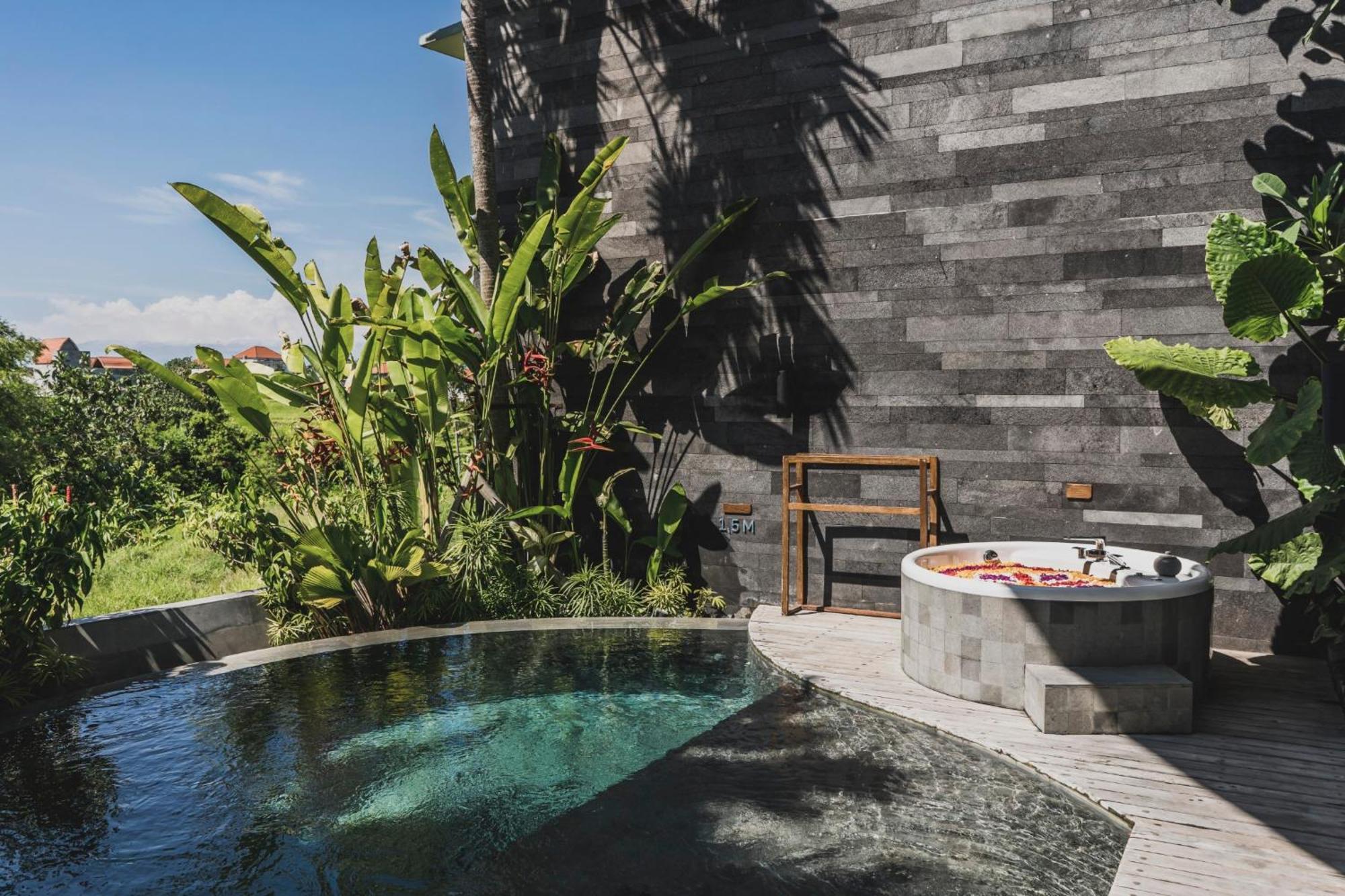 Astera Luxury Resort & Spa Canggu By Ini Vie Hospitality Eksteriør billede